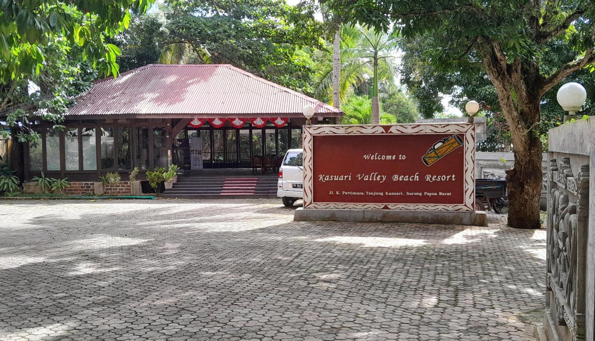 Kasuari Valley Beach Resort Sorong Exteriér fotografie